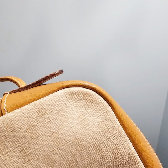 White Micro Gucci GG Crossbody - Picture 11 of 16